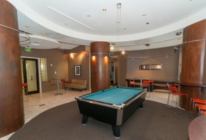 1445890359-4.jpg