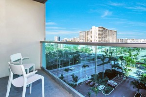 Hallandale E&9
